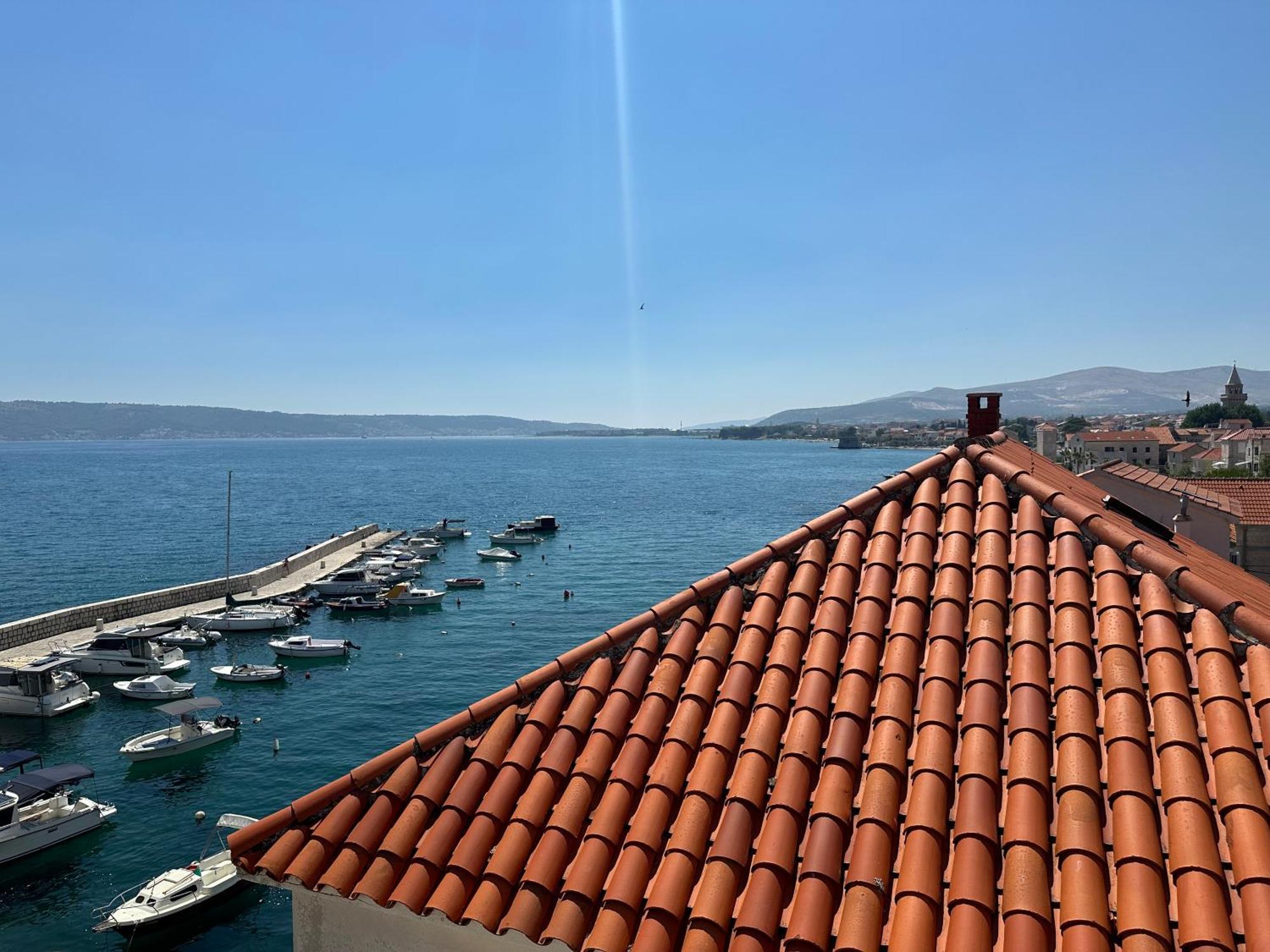 XIV Century Rooms Kaštela Exterior foto